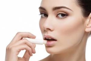 Loại son dưỡng môi tốt nhất hiện nay