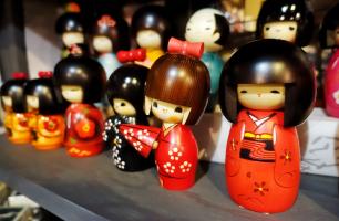 Shop quà lưu niệm độc đáo nhất Hà Nội