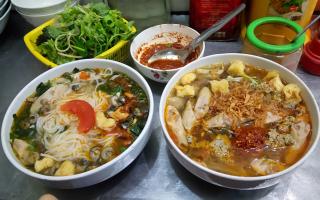 Quán ăn ngon trên phố Bùi Xương Trạch, Hà Nội